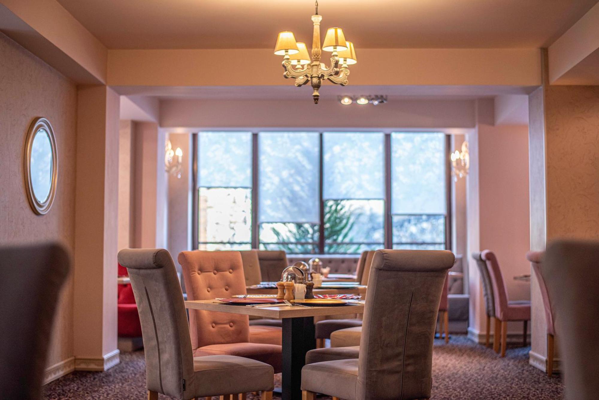 Paj Hotelul Retreat & Spa Sinaia Bagian luar foto