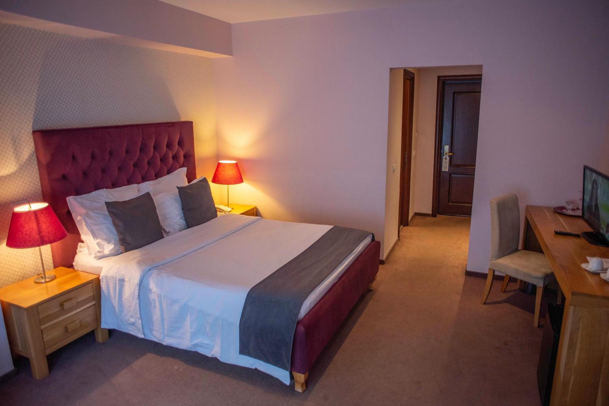 Paj Hotelul Retreat & Spa Sinaia Bagian luar foto