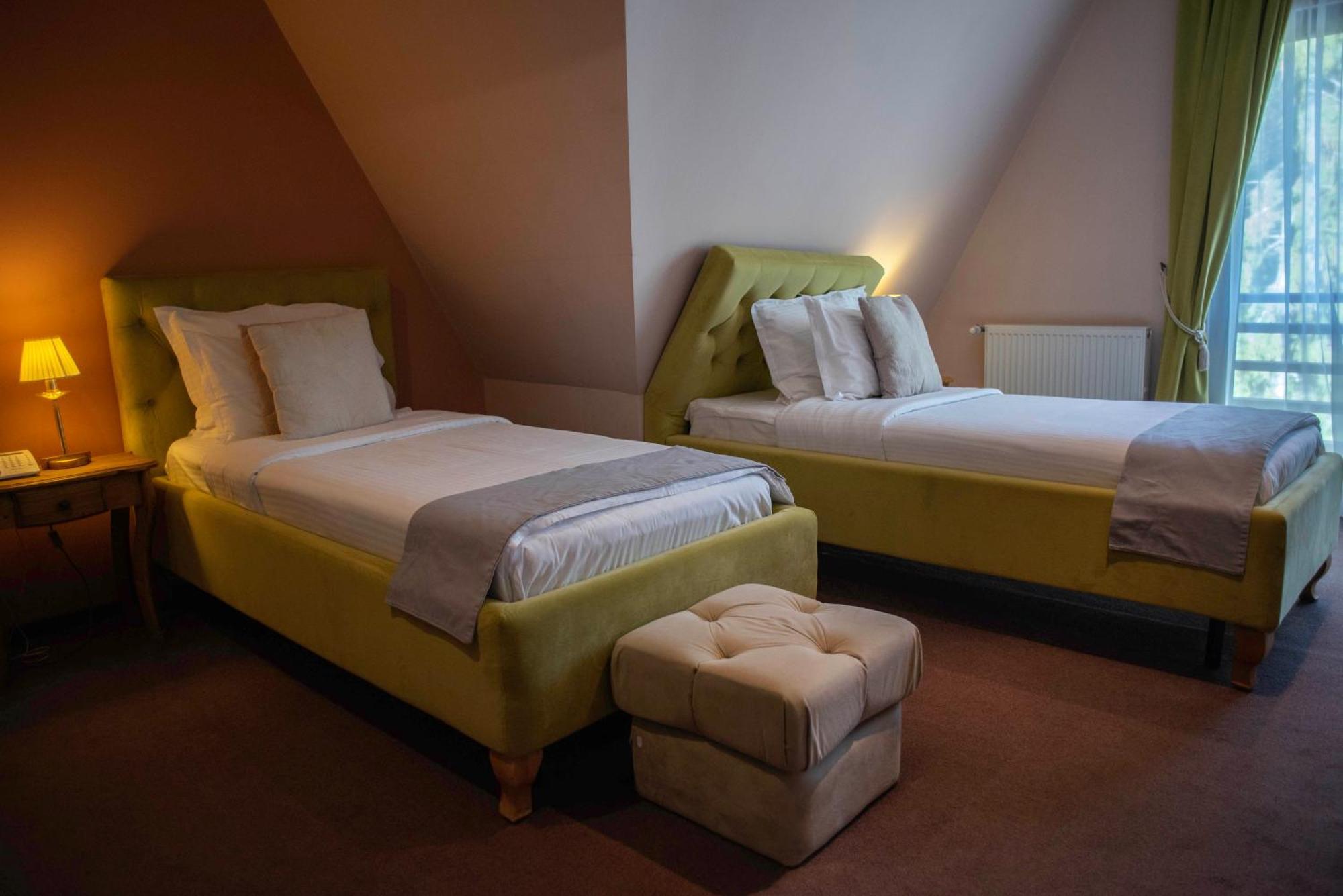 Paj Hotelul Retreat & Spa Sinaia Bagian luar foto