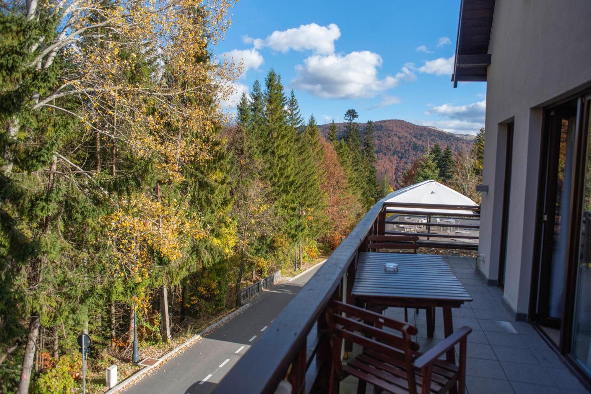 Paj Hotelul Retreat & Spa Sinaia Bagian luar foto