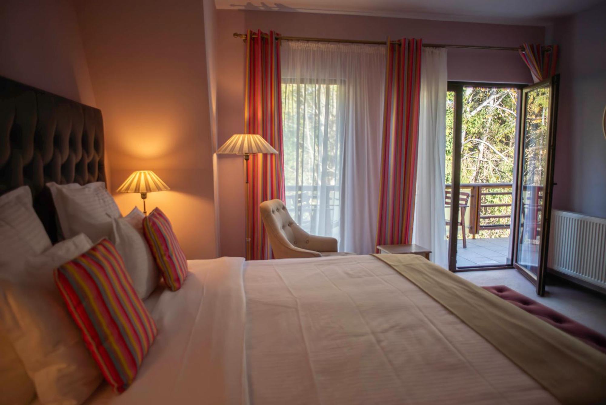 Paj Hotelul Retreat & Spa Sinaia Bagian luar foto