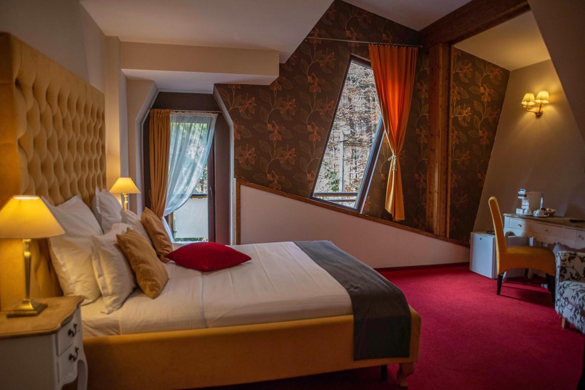 Paj Hotelul Retreat & Spa Sinaia Bagian luar foto