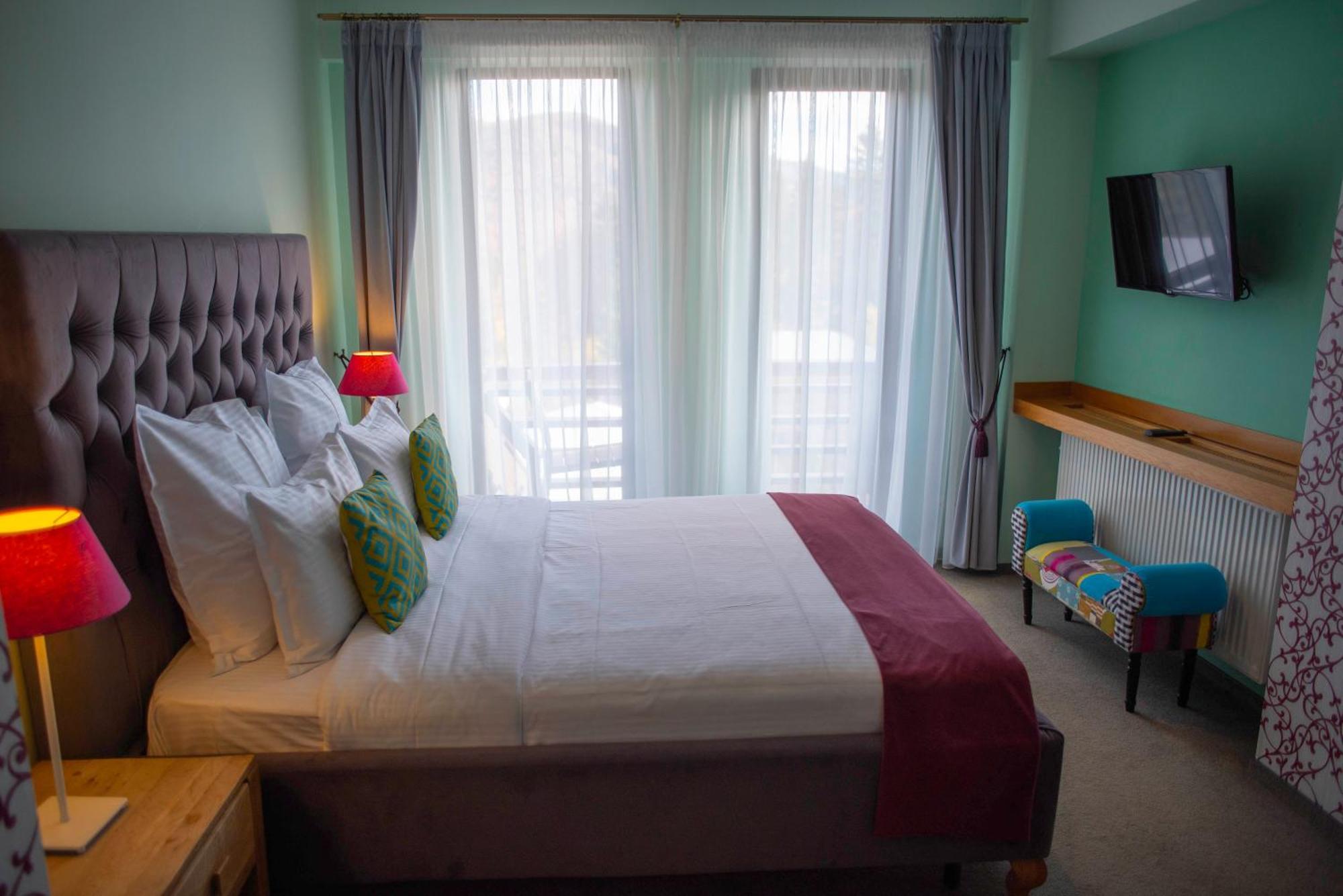 Paj Hotelul Retreat & Spa Sinaia Bagian luar foto