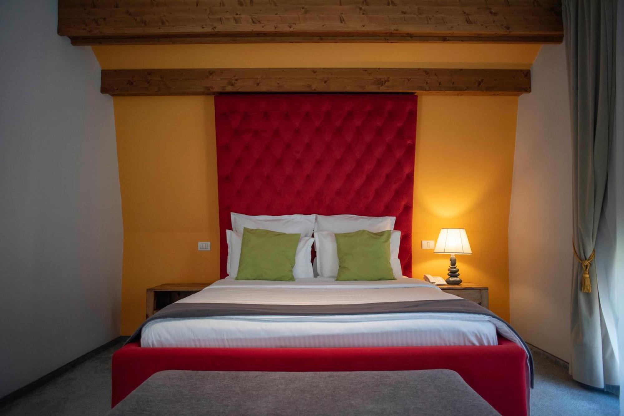 Paj Hotelul Retreat & Spa Sinaia Bagian luar foto
