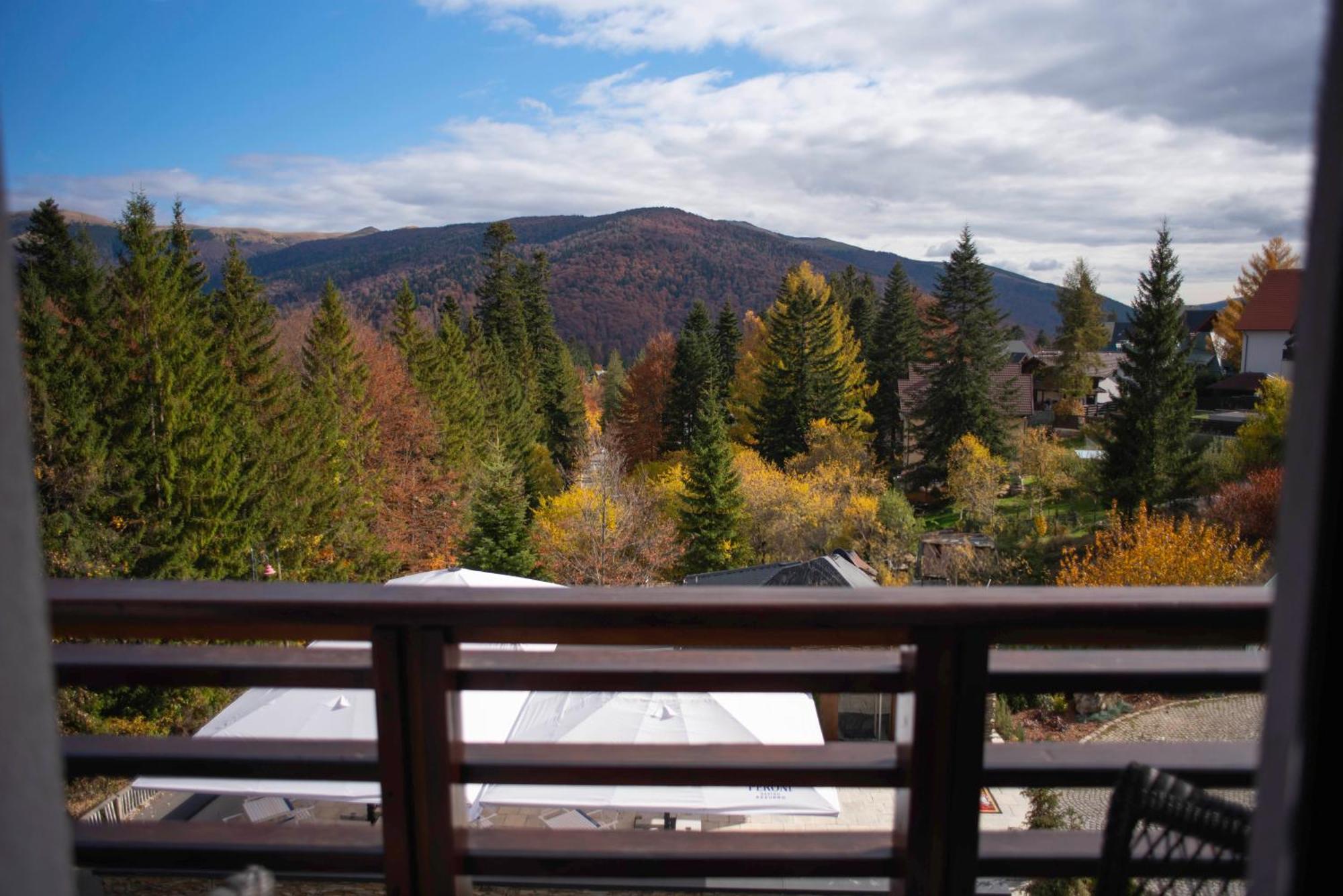 Paj Hotelul Retreat & Spa Sinaia Bagian luar foto