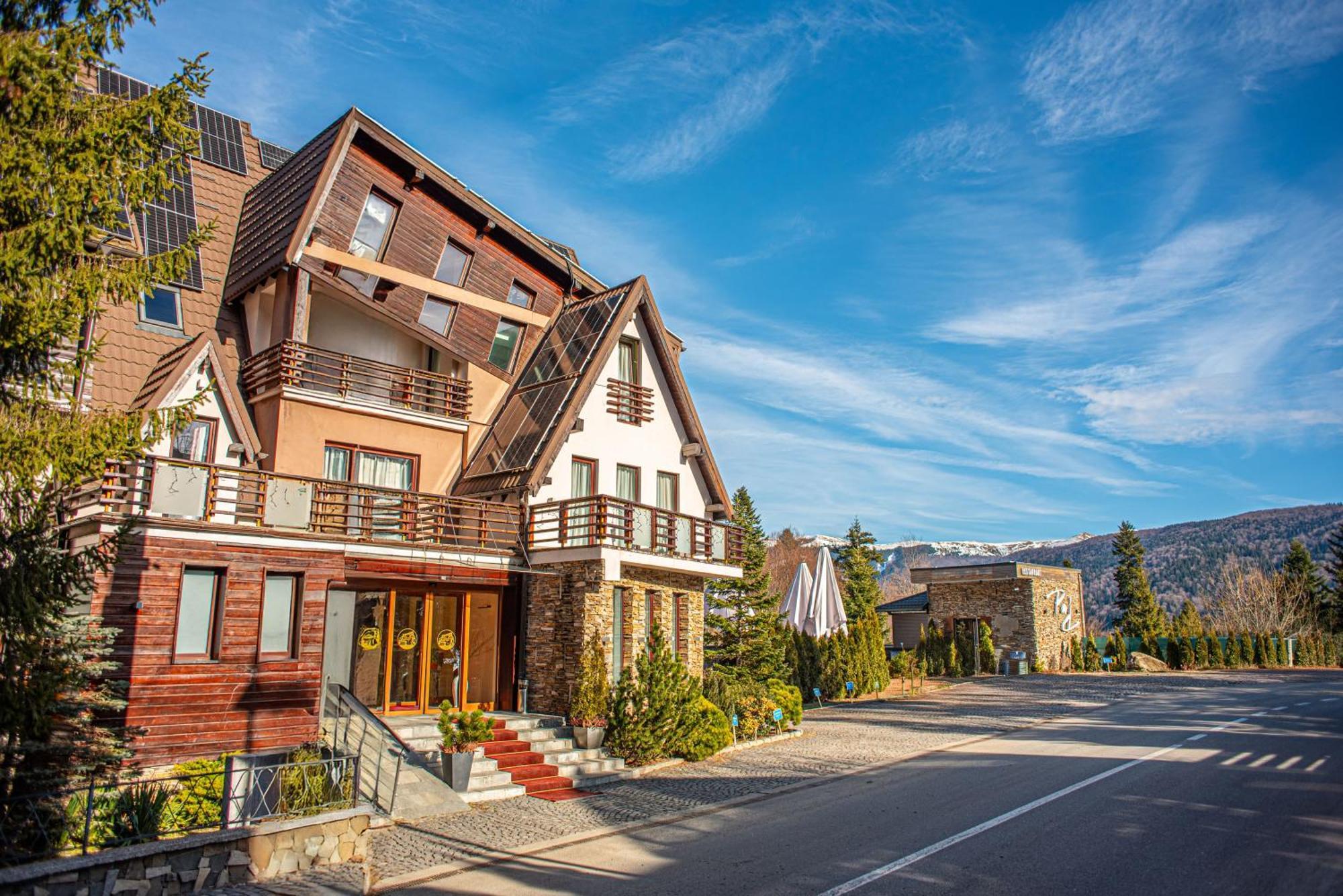 Paj Hotelul Retreat & Spa Sinaia Bagian luar foto